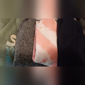 Set of 4 t-shirts size Large